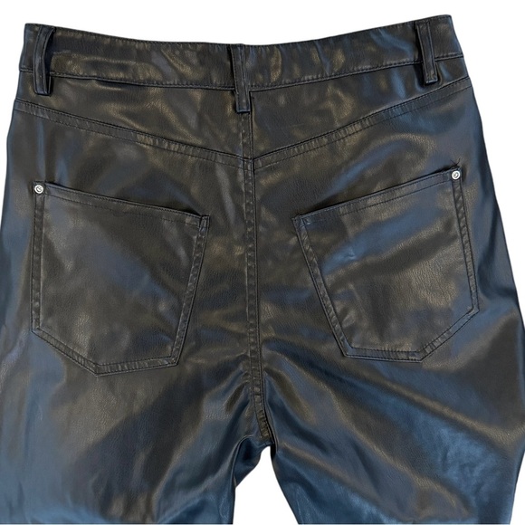 Zara Faux Leather Pants Size 6 Black  Straight 5 pocket Stretch Soft Zipper - Picture 7 of 8